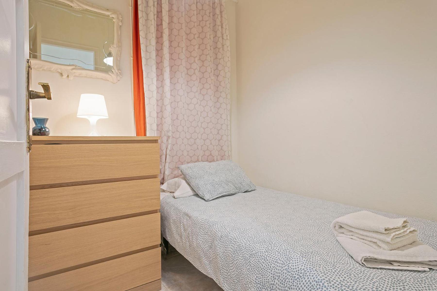 Apartmento Industria Barcelona Luaran gambar